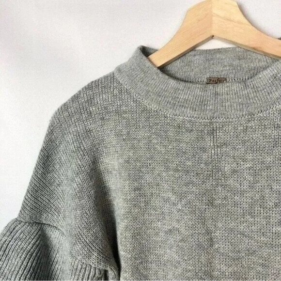 Poof Gray Tiered Ruffle Long Sleeve Crewneck Sweater S - Picture 4 of 4